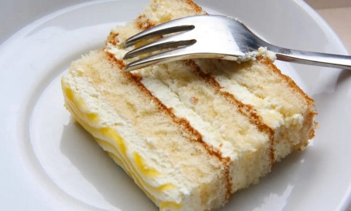 How to prepare a moist vanilla cake